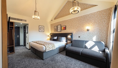 Deluxe King Room