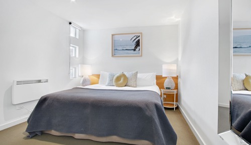 One Bedroom Lake View Apartment