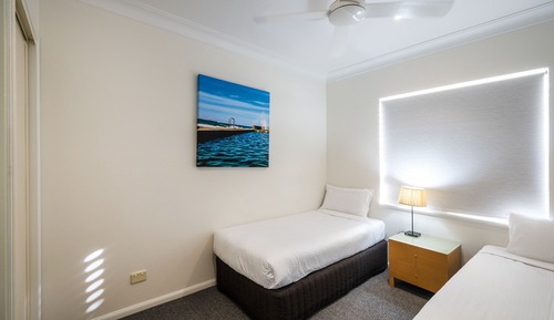  2 Bedroom Ocean Front Apartment Top Floor