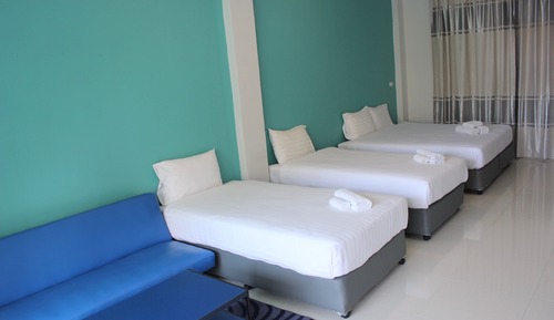 City Room, Multiple Beds, Non Smoking, Pool View