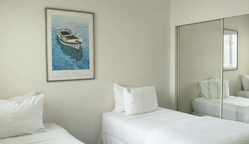 2 Bedroom Poolside Lower