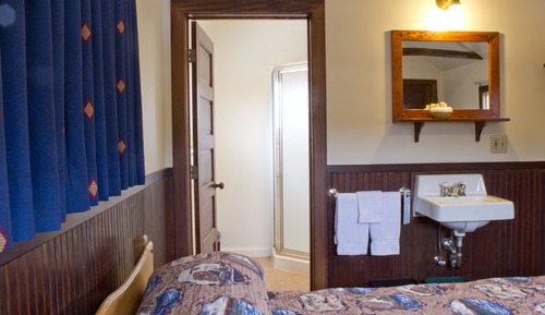 Frontier Cabin 1 Double