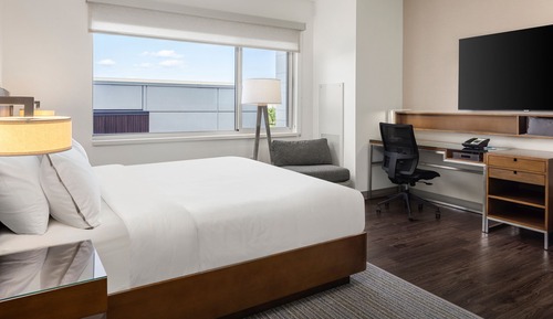 Standard Room, 1 King Bed
