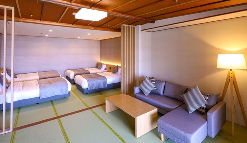 Superior Japanese-Style Bed, Fourth - Shower Only - Non-Smoking