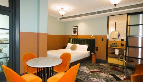 Suite, 1 Queen Bed