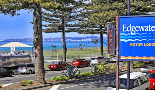 2 Bedroom 2 Bathroom Family Unit Upstairs - Ocean View