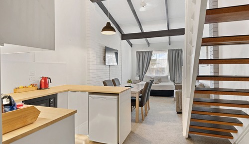 Deluxe Apartment
