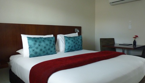 Executive Suite, 1 Bedroom, Non Smoking, Kitchen