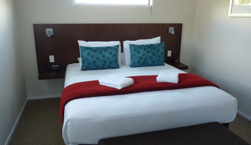 Deluxe 1 Bedroom Apartment