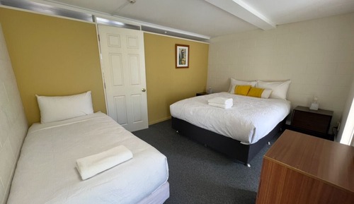 One Bedroom Studio