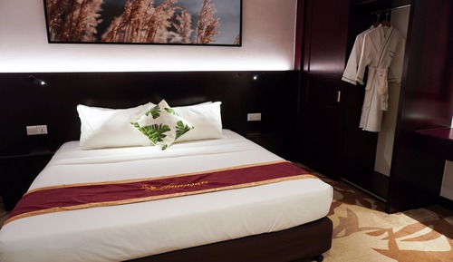 Junior Double Room