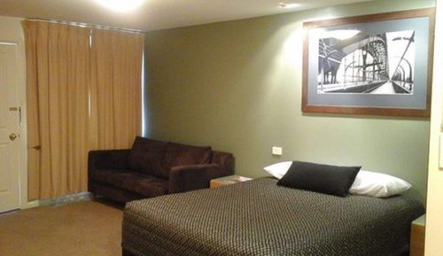 Executive Queen Room