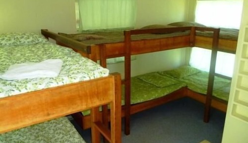 Binstead Cabin (1 Queen and 7 Bunk Beds)