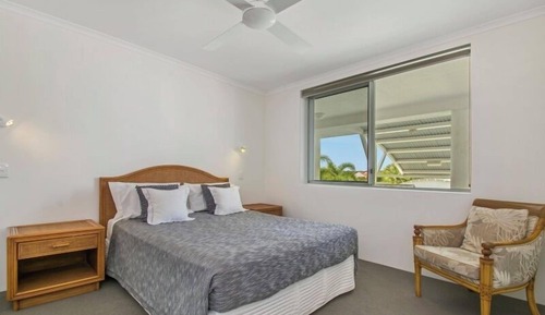 Three Bedroom Two Bathroom Upper Floor Apartment with River View