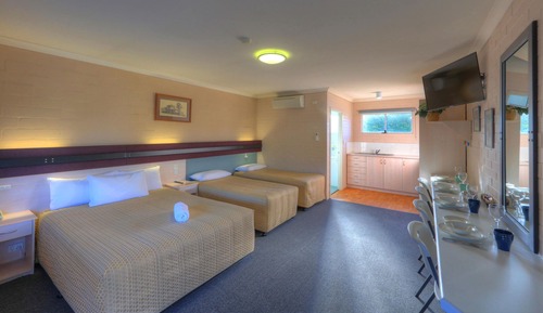 Family Suite, 1 Bedroom, Non Smoking, Kitchenette