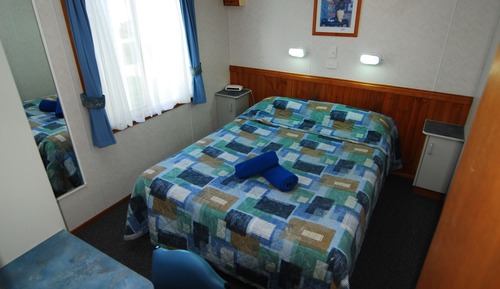 2 Bedroom Cabin - Curlew