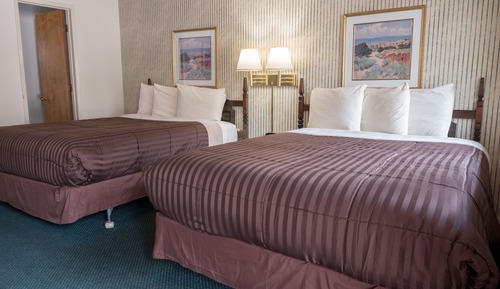 Standard Room, 2 Queen Beds, Ground Floor