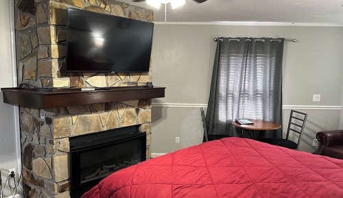 Deluxe Studio, 1 King Bed