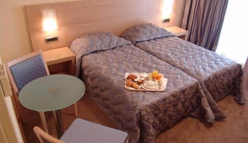 Comfort Triple Room