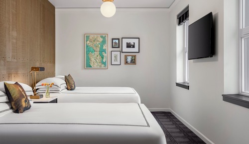Room, 2 Queen Beds, Accessible Bathtub (Mobility)