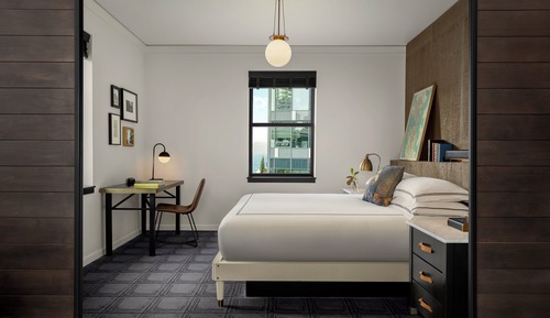 Room (Essential)