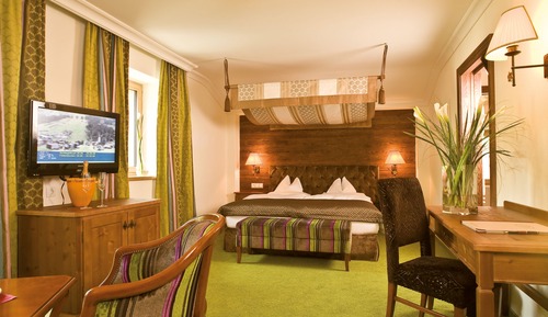 Deluxe Double Room, Balcony, Mountain View