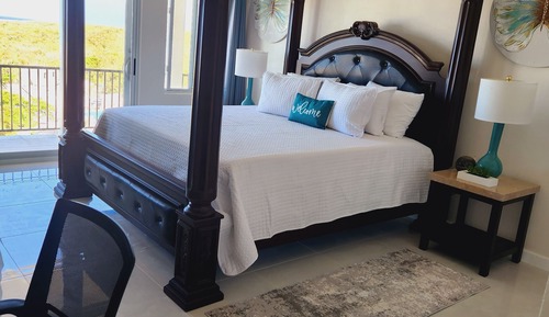 Luxury Suite, 1 King Bed, Ocean View