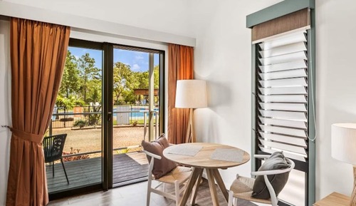 Deluxe Waterfront Studio Sleeps 2