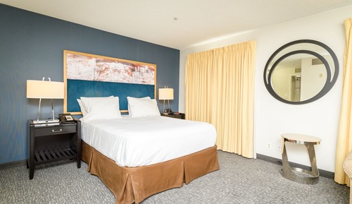 Studio, 1 Queen Bed with Sofa bed