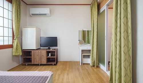 Basic Room, 1 Bedroom (2F 202)