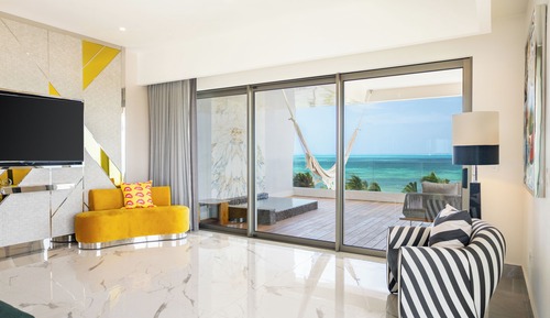 Corner Suite Ocean Front