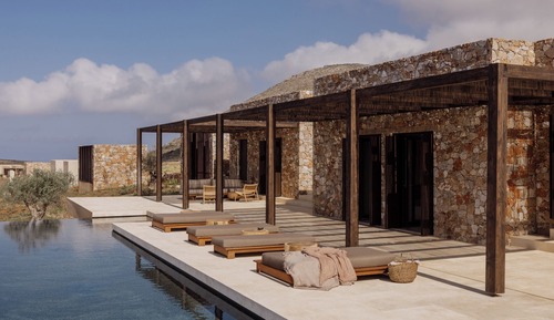 Cliff Front Four-Bedroom Villa with Outdoor Private Pool and Sea View