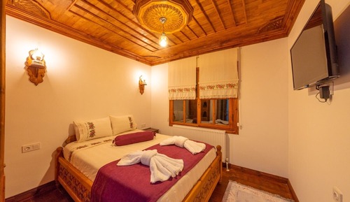 Economy Double Room, Smoking, Garden View