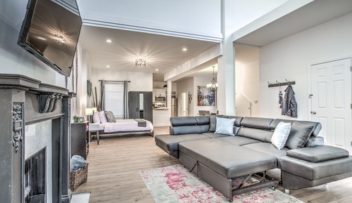 Room, 1 Queen Bed with Sofa bed, Kitchen, City View