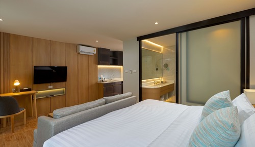 Deluxe Room, 1 King Bed