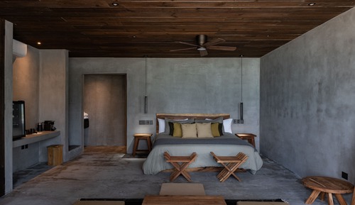 Oceanfront Master Suite Rooftop Pool