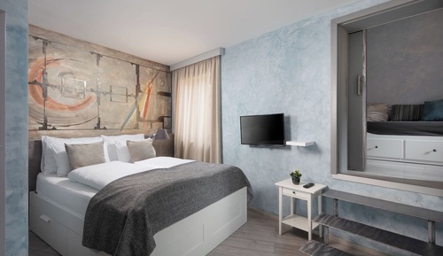 Comfort Triple Room