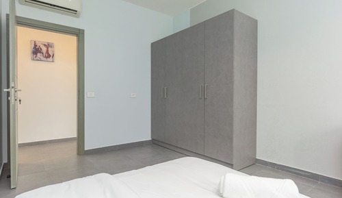 Grey 205