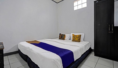 Basic Double Room