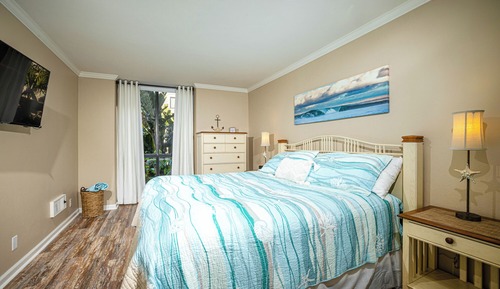 Condo, 1 King Bed with Sofa bed, Pool Access, Pool View (B119 )