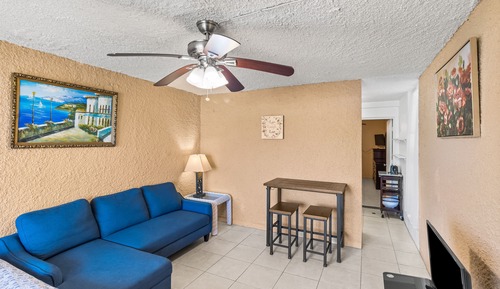 Condo, 1 Bedroom