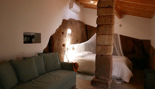 Suite Middle House