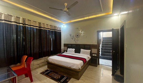 Club Room