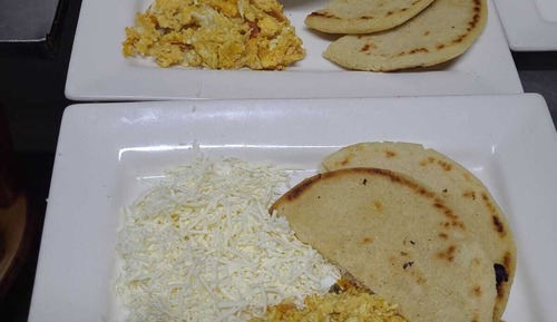 Romantic Room, Hill View