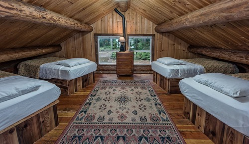  Willamette 2 Bedroom Rustic Log Cabin