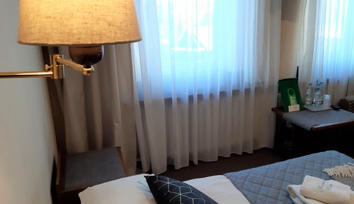 Economy Room, 2 Bedrooms, Shared Bathroom