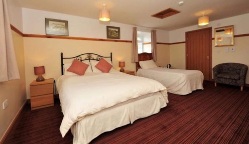 Suite, Ensuite (Double Bed and Single Bed)