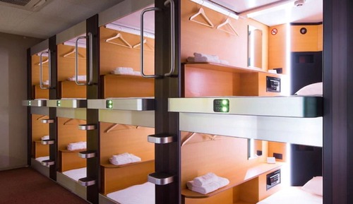 Mixed Dormitory with Bunk Capsule
