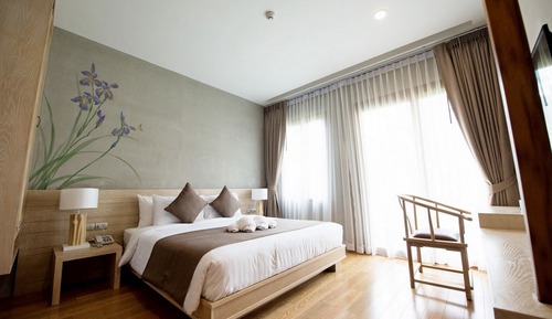 Premier Suite, 1 Double Bed, Balcony, Garden View