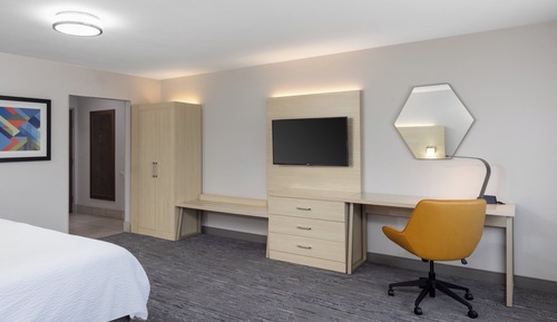 Suite, 1 King Bed